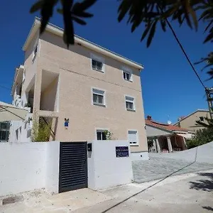villa-anabella-zadar.hotelinzadar.com/